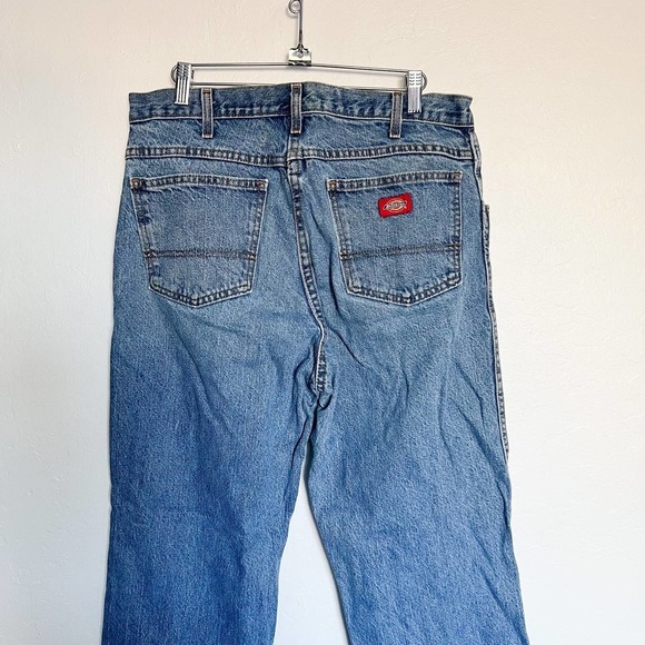 DICKIES Denim Jeans Medium Wash Blue Size 34 X 31 - Picture 1 of 6